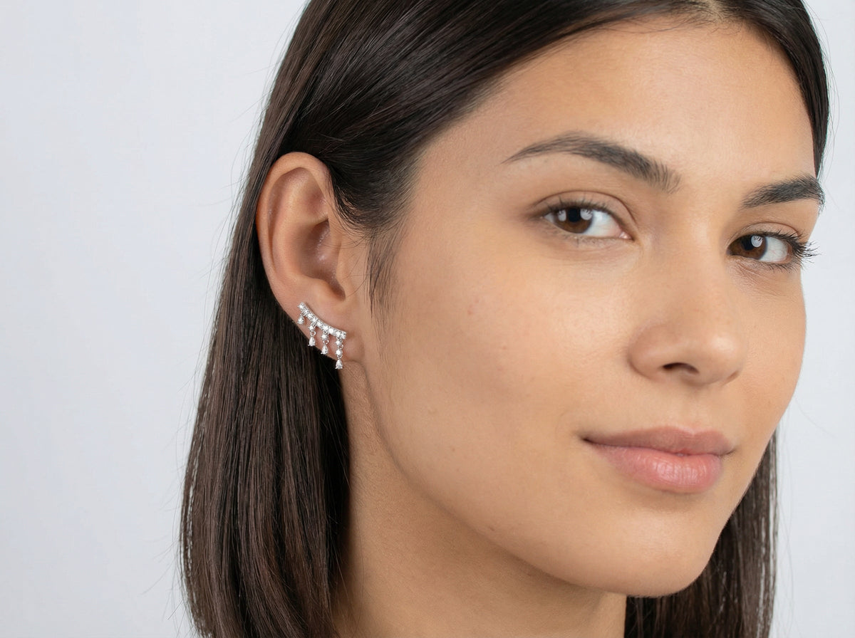 Looks - Ear Climber
