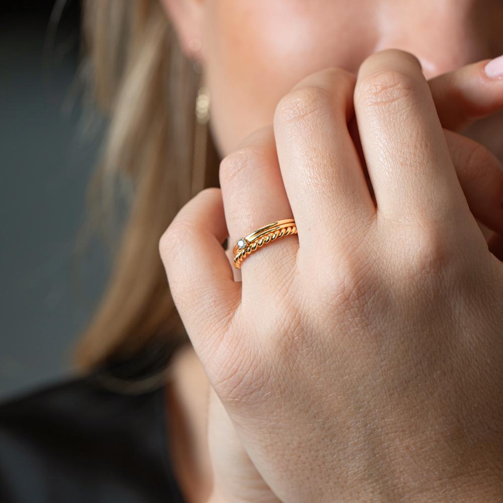 584213_584222_595133_m